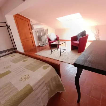 بيت للعطل House In Garden *