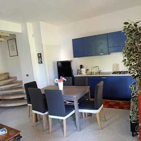 House In Garden * باليرمو